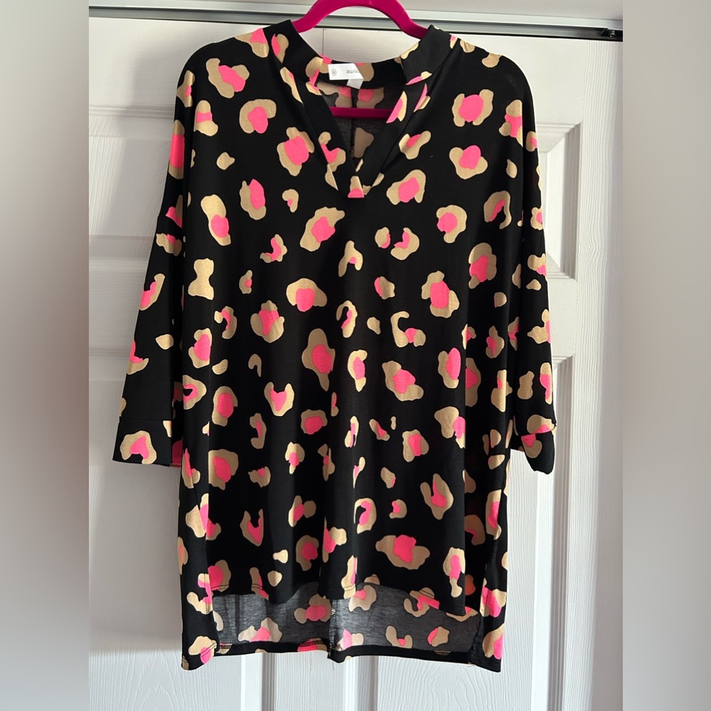 Vibrant Leopard top
